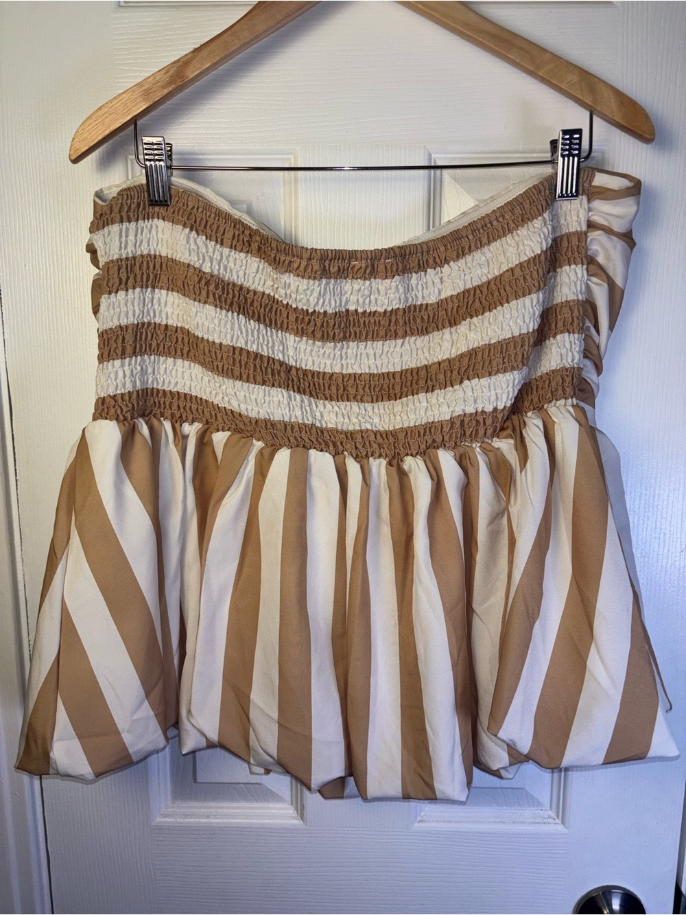 Striped Beige and White Strapless Crop Top 2XL - Picture 12 of 13